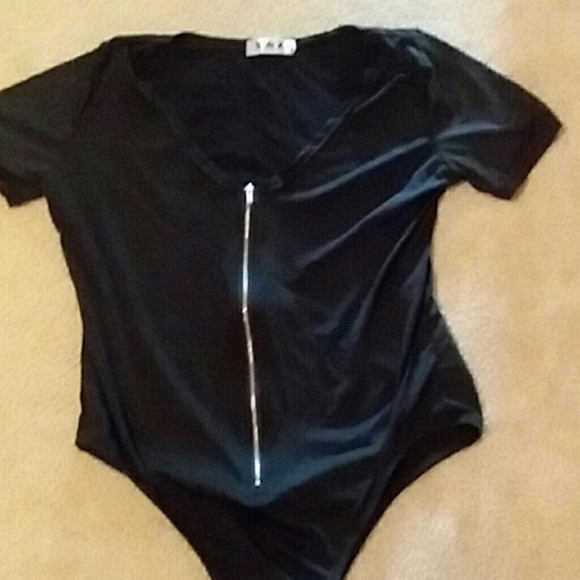 Bathing suit - Picture 2 of 2